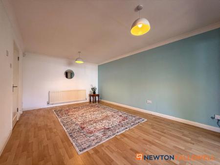 2 bedroom Detached bungalow for sale in Fell Croft, Farndon, NG24