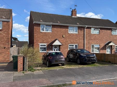 3 bedroom Semi-detached house for sale in Trinity Road, Newark, NG24