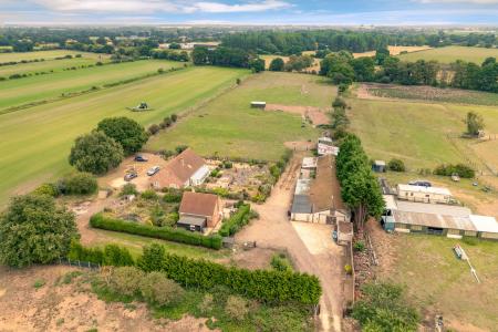 4 bedroom Detached bungalow for sale in New Lane, Girton, NG23