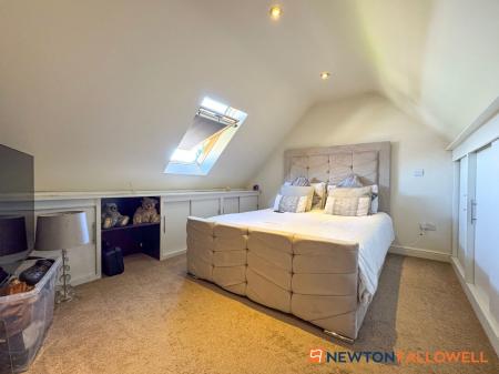 4 bedroom Detached bungalow for sale in New Lane, Girton, NG23