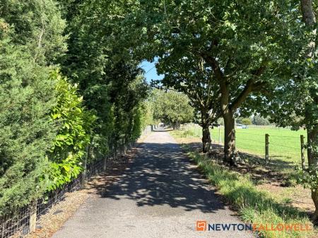 4 bedroom Detached bungalow for sale in New Lane, Girton, NG23