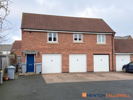 2 bedroom Coach House for sale in Apple Avenue, Fernwood, NG24