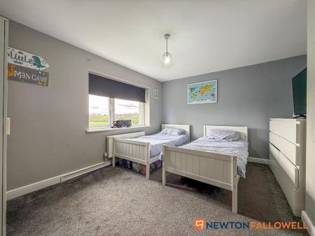 3 bedroom Terraced House for sale in Mercia Road, Newark, NG24