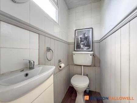 3 bedroom Detached house for sale in Valley Prospect, Newark, NG24