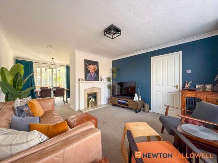 3 bedroom Detached house for sale in Valley Prospect, Newark, NG24