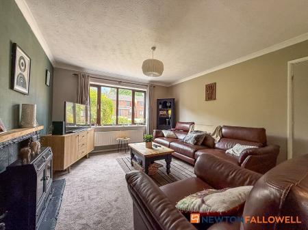 4 bedroom Detached house for sale in Hine Avenue, Newark, NG24