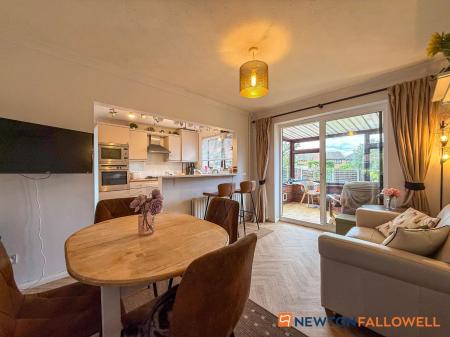 4 bedroom Detached house for sale in Hine Avenue, Newark, NG24