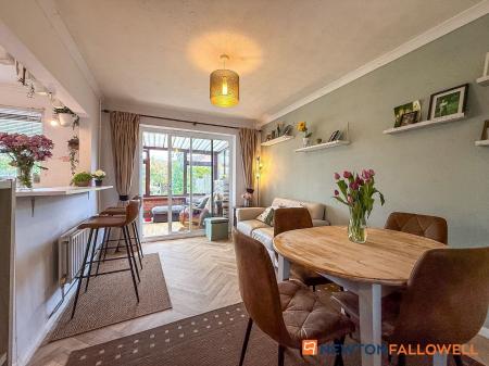 4 bedroom Detached house for sale in Hine Avenue, Newark, NG24