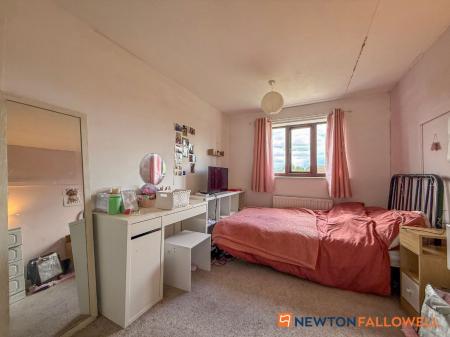 4 bedroom Detached house for sale in Hine Avenue, Newark, NG24