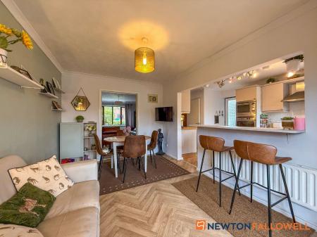 4 bedroom Detached house for sale in Hine Avenue, Newark, NG24