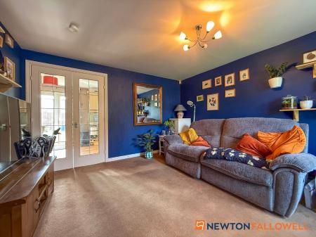 3 bedroom End of terrace house for sale in Emmendingen Avenue, Newark, NG24