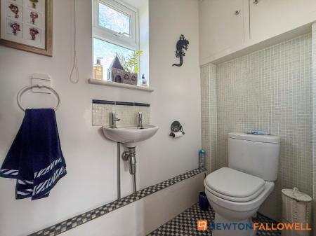 4 bedroom Detached house for sale in Kersall, Newark, NG22