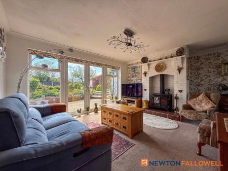 4 bedroom Detached house for sale in Kersall, Newark, NG22