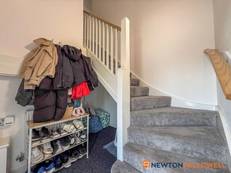 2 bedroom Maisonette for sale in Lord Hawke Way, Newark, NG24