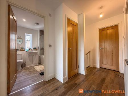 2 bedroom Maisonette for sale in Lord Hawke Way, Newark, NG24