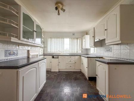 2 bedroom Chalet for sale in Norwell Lane, Cromwell, NG23