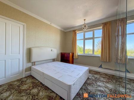 3 bedroom Detached house for sale in Fosse Road, Farndon, NG24
