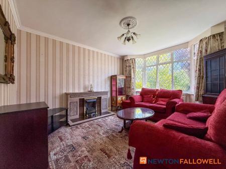 3 bedroom Detached house for sale in Fosse Road, Farndon, NG24
