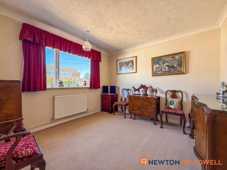 3 bedroom Detached bungalow for sale in Wordsworth Drive, Balderton, NG24