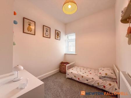 2 bedroom Terraced House for sale in Newnham Road, Newark, NG24