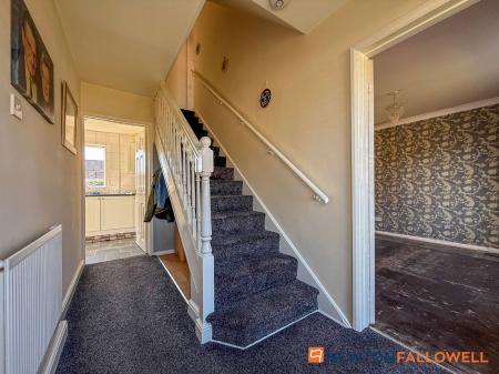3 bedroom Semi-detached house for sale in Staunton Road, Newark, NG24