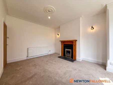 3 bedroom Terraced House for sale in Harcourt Street, Newark, NG24