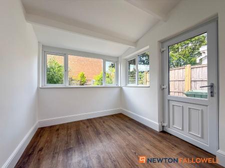 3 bedroom Terraced House for sale in Harcourt Street, Newark, NG24