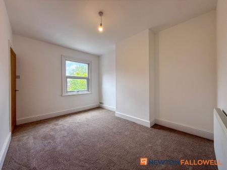 3 bedroom Terraced House for sale in Harcourt Street, Newark, NG24