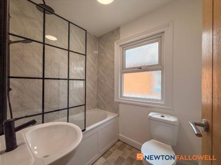 3 bedroom Terraced House for sale in Harcourt Street, Newark, NG24