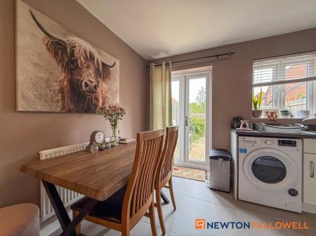 2 bedroom Terraced House for sale in Lavender Way, Newark, NG24