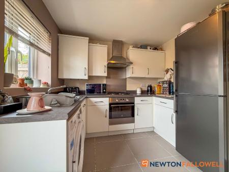2 bedroom Terraced House for sale in Lavender Way, Newark, NG24