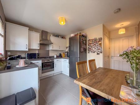2 bedroom Terraced House for sale in Lavender Way, Newark, NG24