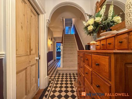 4 bedroom Semi-detached house for sale in The Park, Newark, NG24