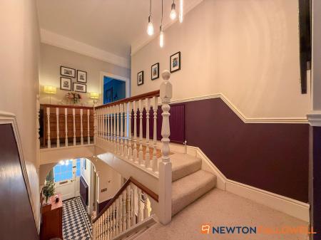 4 bedroom Semi-detached house for sale in The Park, Newark, NG24