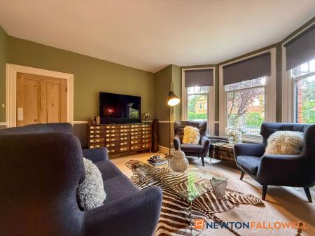 4 bedroom Semi-detached house for sale in The Park, Newark, NG24