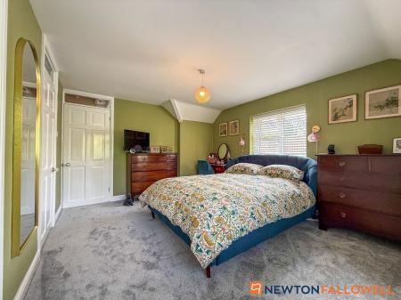 4 bedroom Detached house for sale in High Street, Collingham, NG23