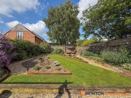 4 bedroom Detached house for sale in High Street, Collingham, NG23