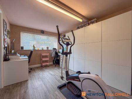4 bedroom Detached house for sale in High Street, Collingham, NG23