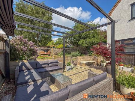 4 bedroom Detached house for sale in High Street, Collingham, NG23