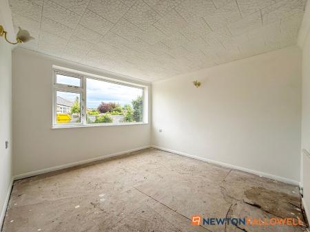 3 bedroom Semi-detached bungalow for sale in Coleridge Road, Balderton, NG24