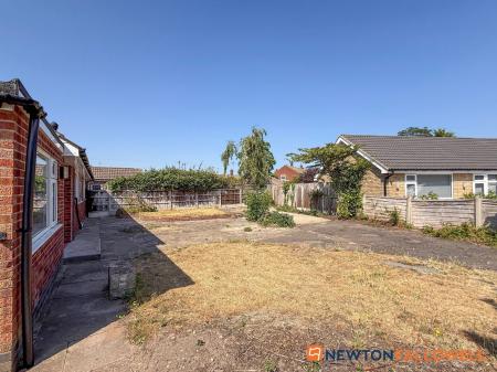 3 bedroom Semi-detached bungalow for sale in Coleridge Road, Balderton, NG24