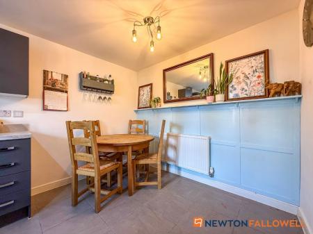 4 bedroom Semi-detached house for sale in Raddle Way, Middlebeck, NG24