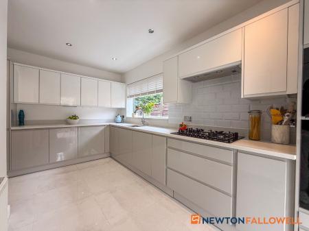3 bedroom Detached house for sale in Ransome Close, Newark, NG24