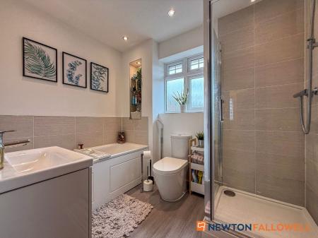 3 bedroom Semi-detached house for sale in Marigold Way, Newark, NG24