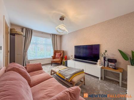 3 bedroom Semi-detached house for sale in Marigold Way, Newark, NG24