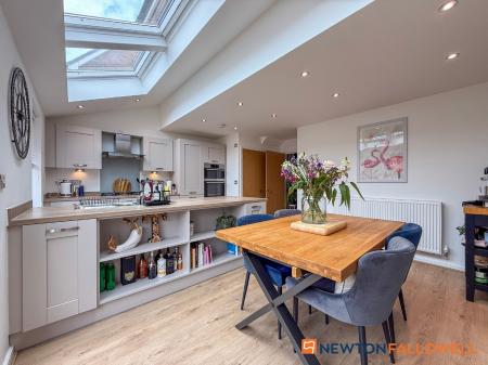 3 bedroom Semi-detached house for sale in Marigold Way, Newark, NG24
