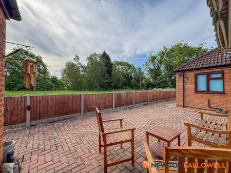 3 bedroom Detached bungalow for sale in School Lane, Farndon, NG24