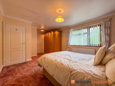 3 bedroom Detached bungalow for sale in School Lane, Farndon, NG24