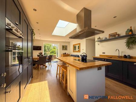 3 bedroom Detached bungalow for sale in Trent Close, North Muskham, NG23