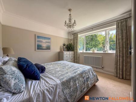 3 bedroom Detached bungalow for sale in Trent Close, North Muskham, NG23